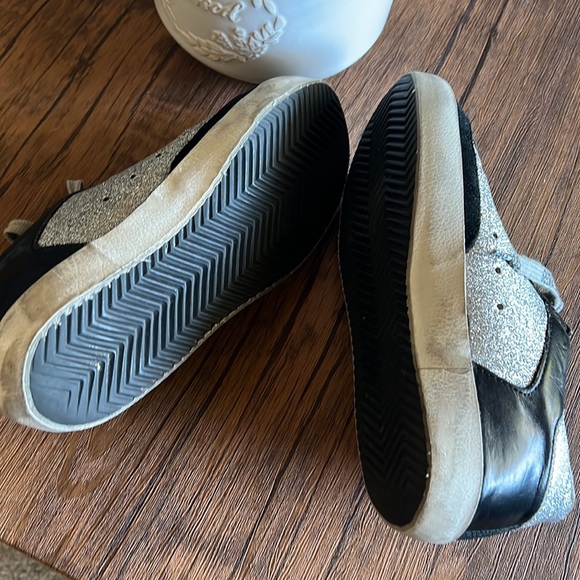 Golden Goose Deluxe Brand Venezia Low Cut Sneakers - Picture 11 of 16